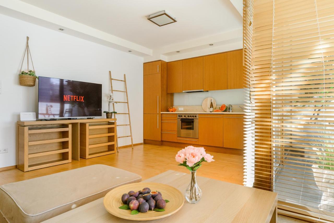 Lumina Apart With A Large Balcony Near Presidential Palace And River 바르샤바 외부 사진